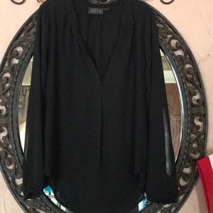 Long sleeve black shirt